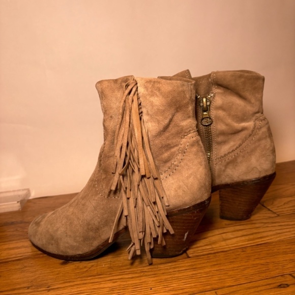 Sam Edelman Suede Fringe Ankle Boots Size 7M - Picture 13 of 13